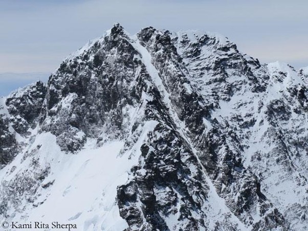 Lhotse : Steep and challenging climb right next to Everest!